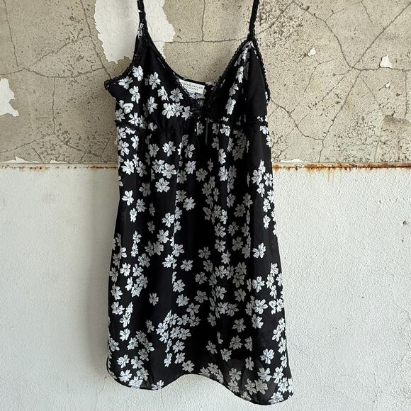 Black Floral Slip Dress Mini Sheer Lingerie Style Lace Trim Size M Morgan Taylor - Picture 3 of 7